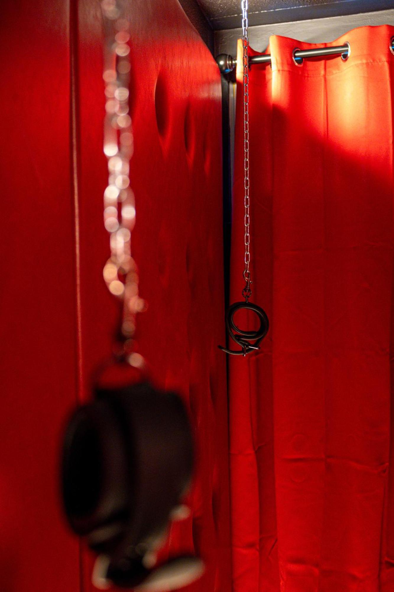Апартаменты Cocon Sensuel - 50 Nuances - Les Cocons De Nath Монбельяр Экстерьер фото